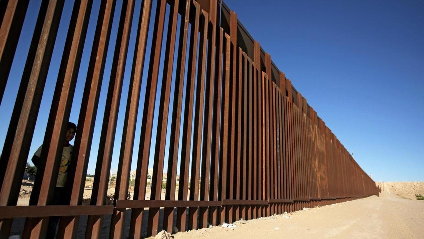 May 25, 2019 - PBS NewsHour Weekend full episode: asset-mezzanine-16x9