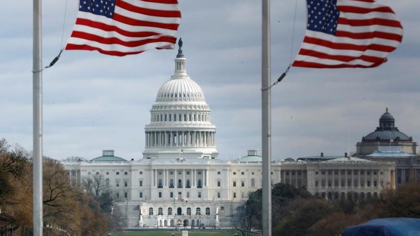 February 26, 2019 - PBS NewsHour full episode: asset-mezzanine-16x9
