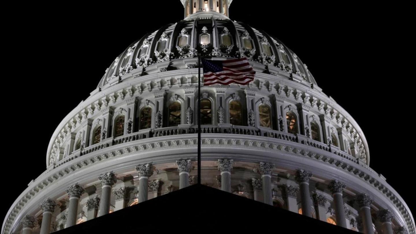 December 20, 2018 - PBS NewsHour full episode: asset-mezzanine-16x9