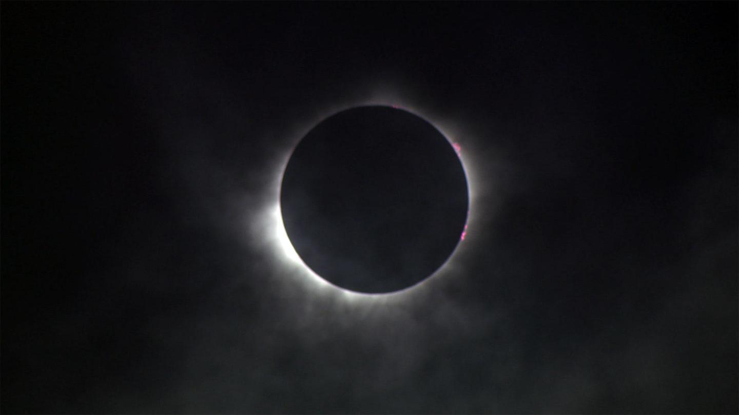 Total Eclipse of the Heartland: asset-mezzanine-16x9