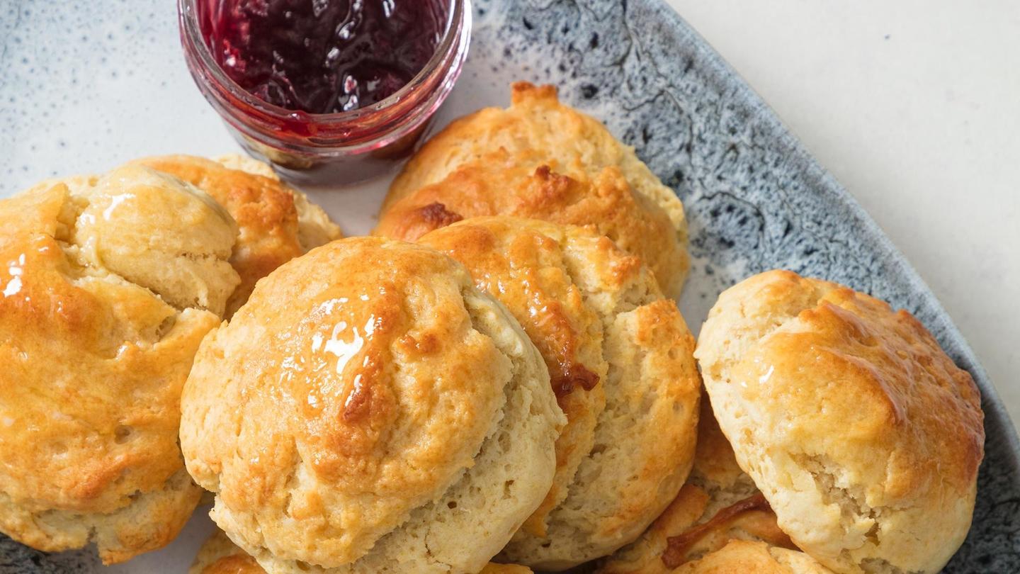 Chicken and Biscuits: asset-mezzanine-16x9