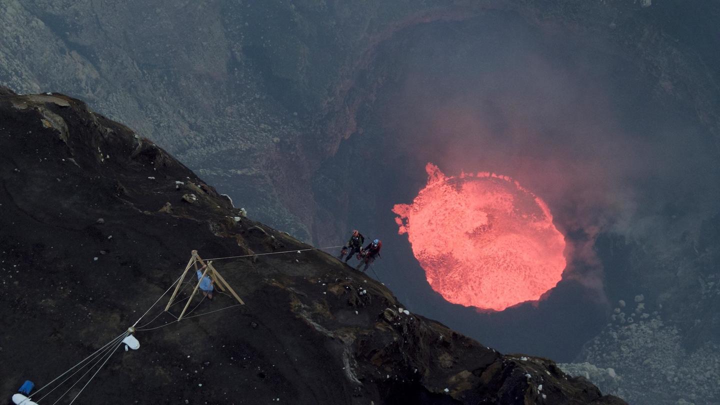 Living Volcanoes: asset-mezzanine-16x9