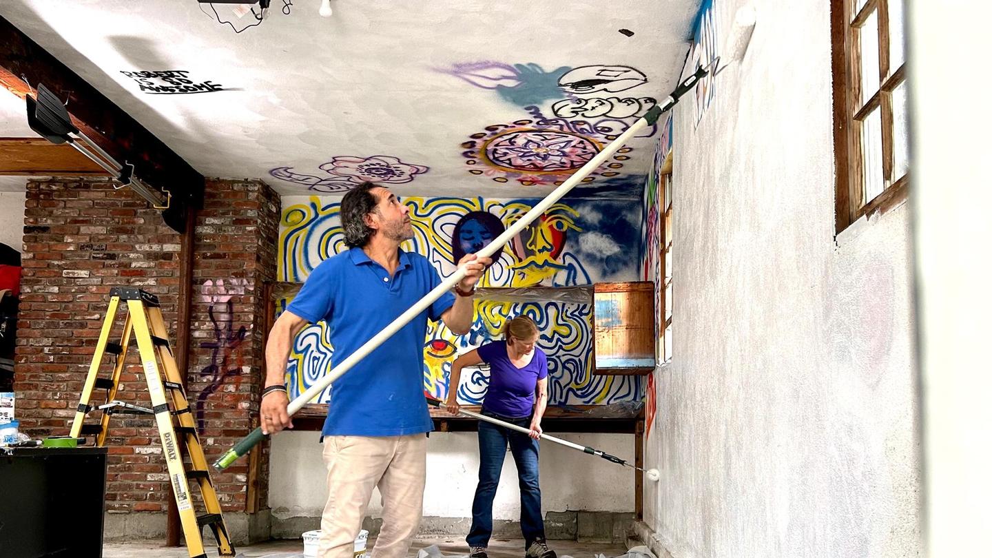 E11 | Garage Graffiti, Nursery Closet | Ask This Old House: asset-mezzanine-16x9