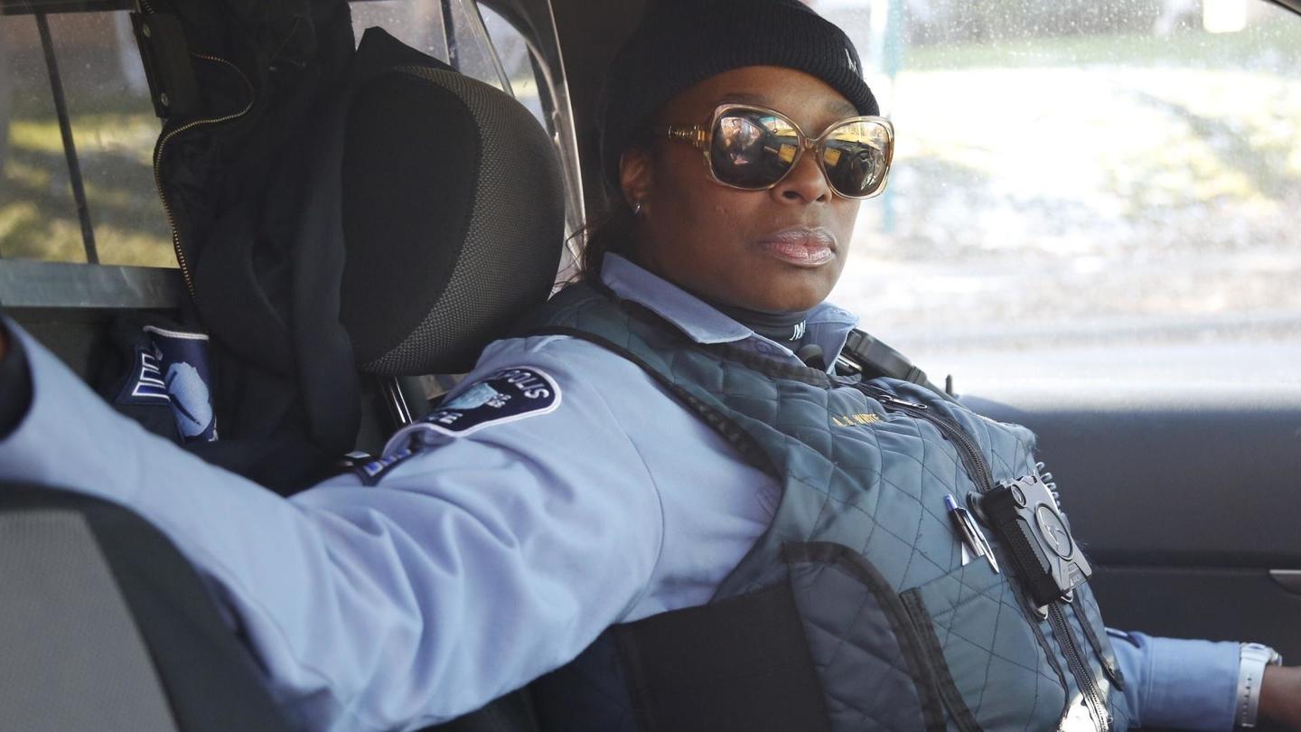 Women in Blue: asset-mezzanine-16x9
