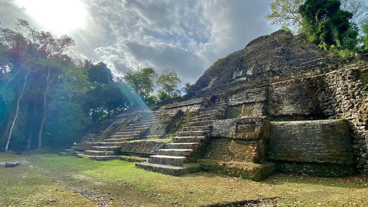Ancient Maya Metropolis: asset-mezzanine-16x9