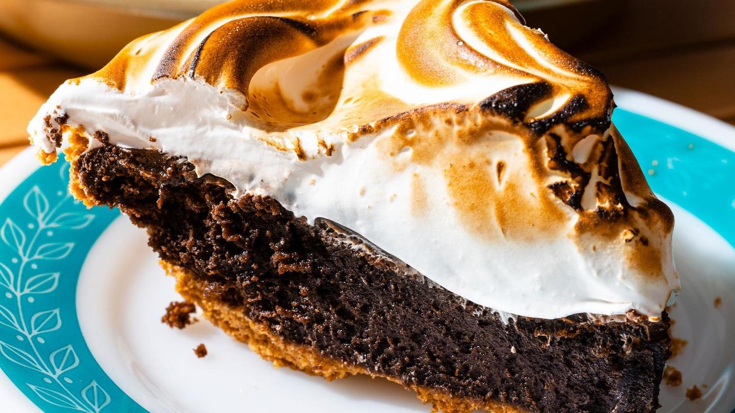 Darn Good Desserts: asset-mezzanine-16x9