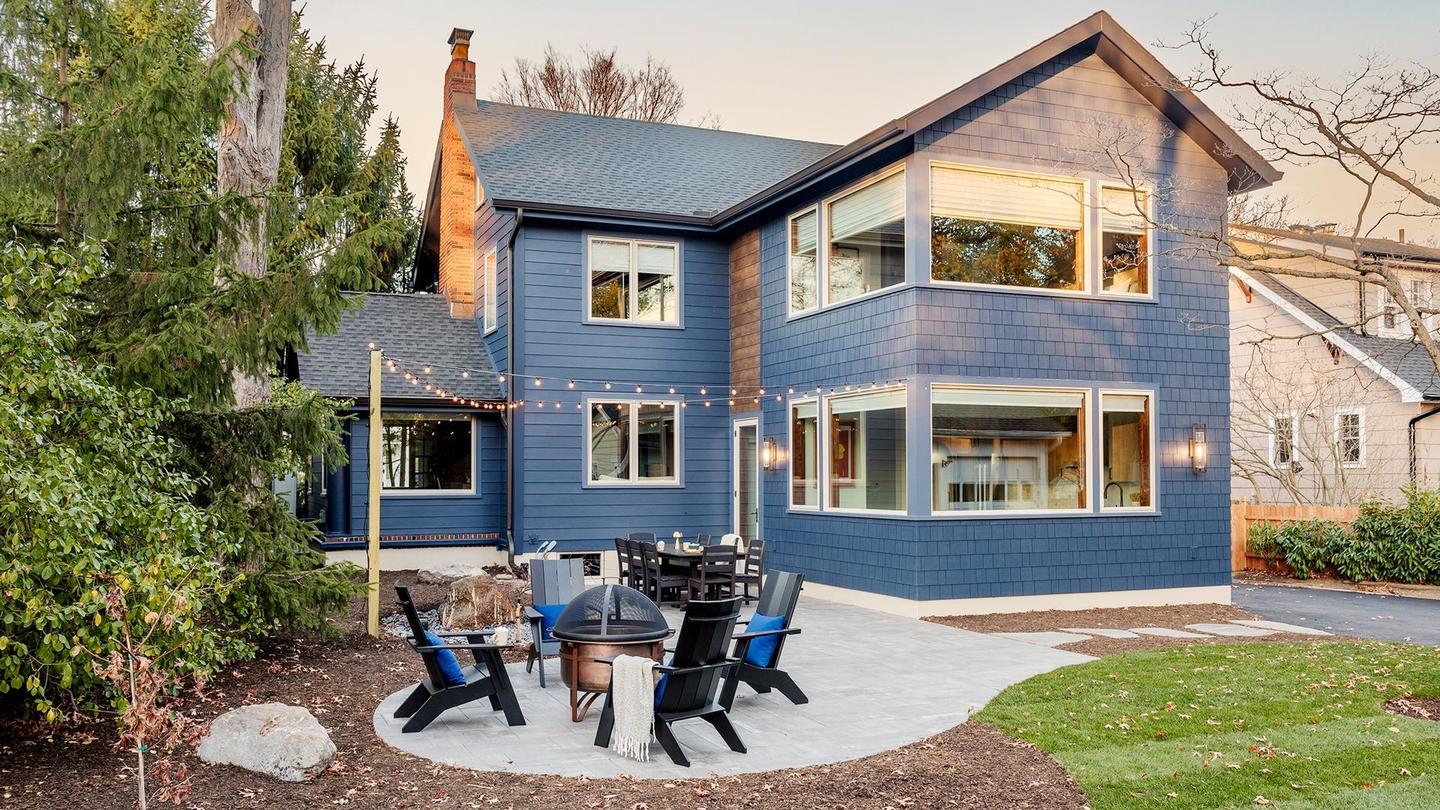 E16 | Ridgewood Colonial Revival | Modern Flare: asset-mezzanine-16x9