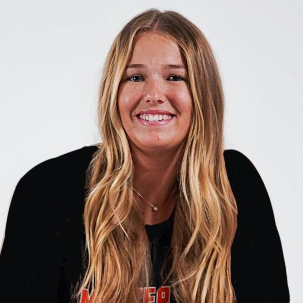 Carly Lenhardt