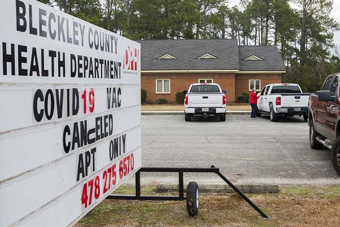 A sign at the Bleckley County Health Department on the first day of Phase 1a Plus vaccine access.