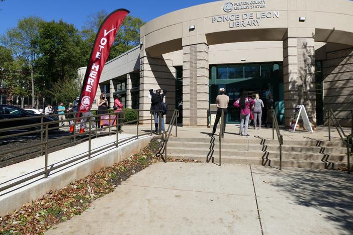 Ponce voter line
