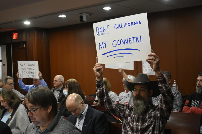 Coweta County residents at redistricting hearing