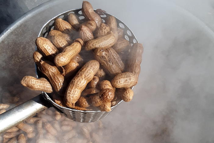 Boiled peanuts at Sunrise Grocery