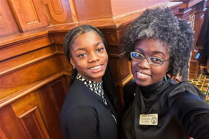  Rep. Jasmine Clark (D- Lilburn) and her daughter at the Georgia House.
