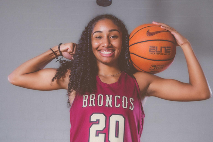 2023 Basketball Spotlight: Brookwood 4-Star Diana Collins