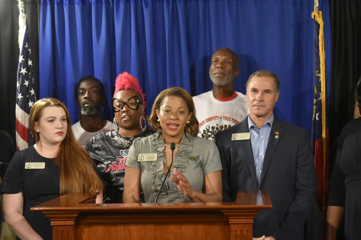  Rep. Mesha Mainor calls for her Democratic colleagues to support school vouchers. Ross Williams/Georgia Recorder