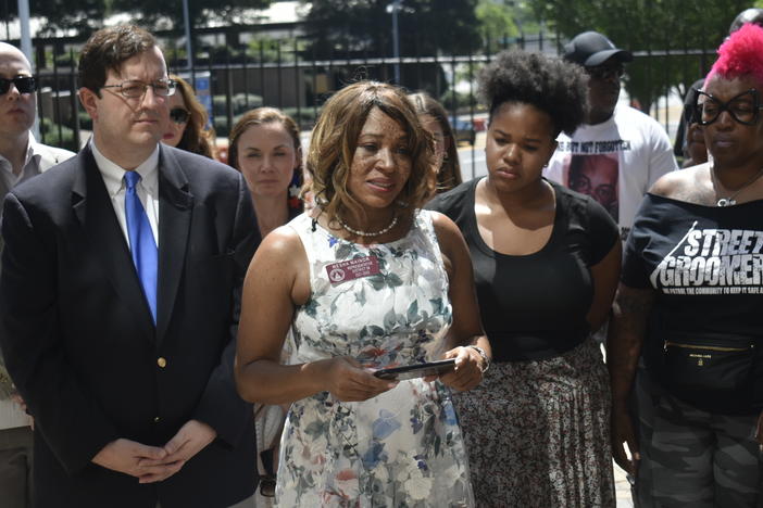  Republican State Rep. Mesha Mainor, formerly a Democrat, announces her new party allegiance. Party chairman John McKoon stands behind her. Ross Williams/Georgia Recorder