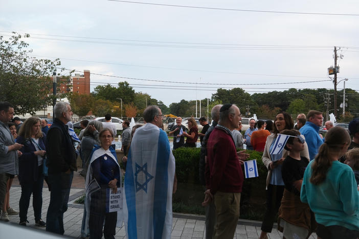 Crowds outside of City Springs