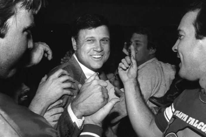 Leeman Bennett (center) and Steve and Bill Belichick.