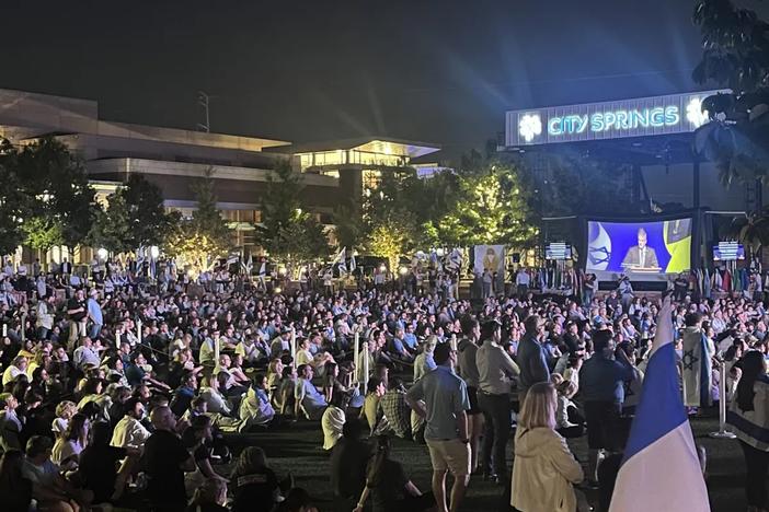 One year after the Hamas terror attack on Israel, 4,000 people gathered inside Sandy Springs’ Byers Theatre and outside on City Green to commemorate those who died and those who remain hostages.