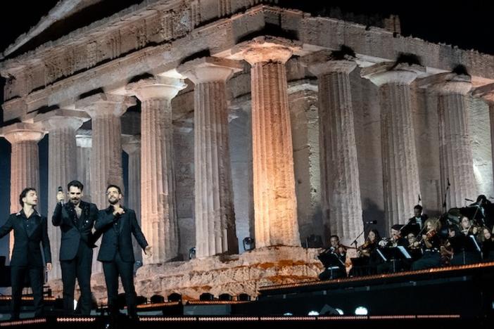 Il Volo performing in front of a temple in Sicily.