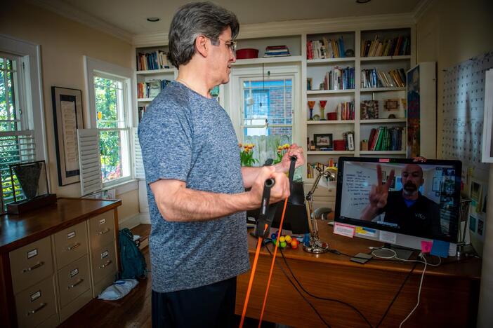 Jerry Farinola of Atlanta uses Vivo, a virtual strength program for older adults. A local startup is using federal funding to evaluate whether the program reduces blood sugar in people with prediabetes. (Courtesy of Vivo) 