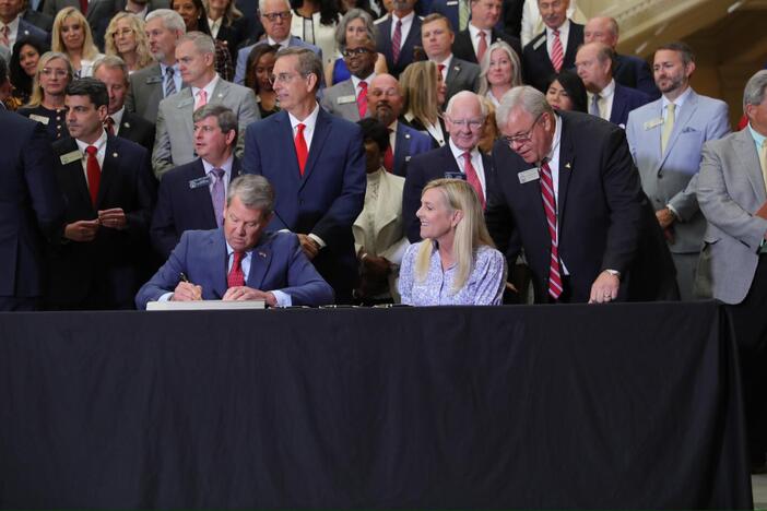 Kemp signs budget