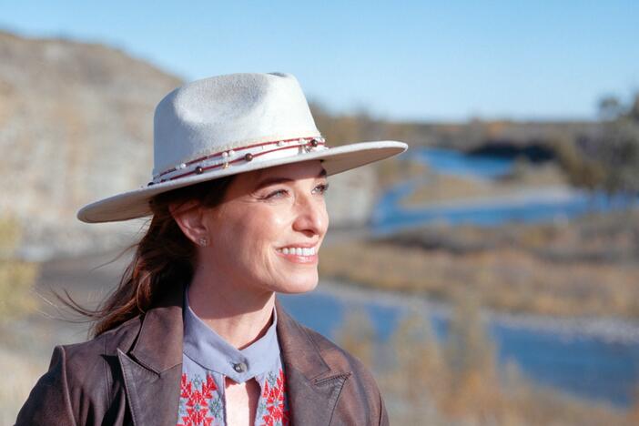 Pati in Longview, Alberta.