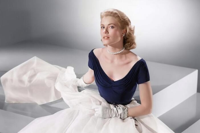 Grace Kelly in a gown.