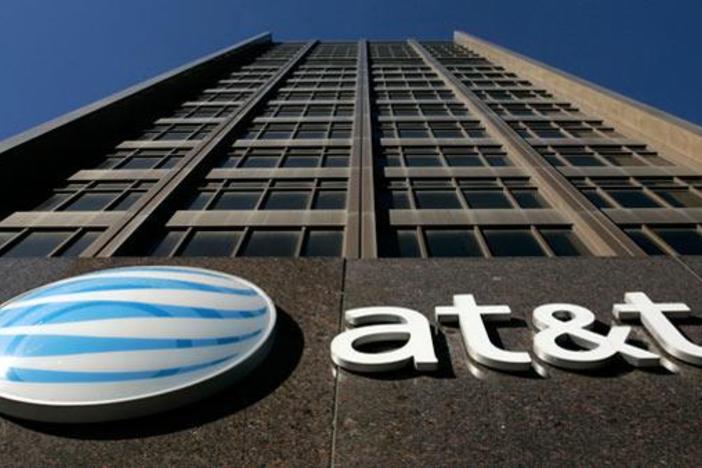 There are 160 job openings with AT&T waiting to be filled.