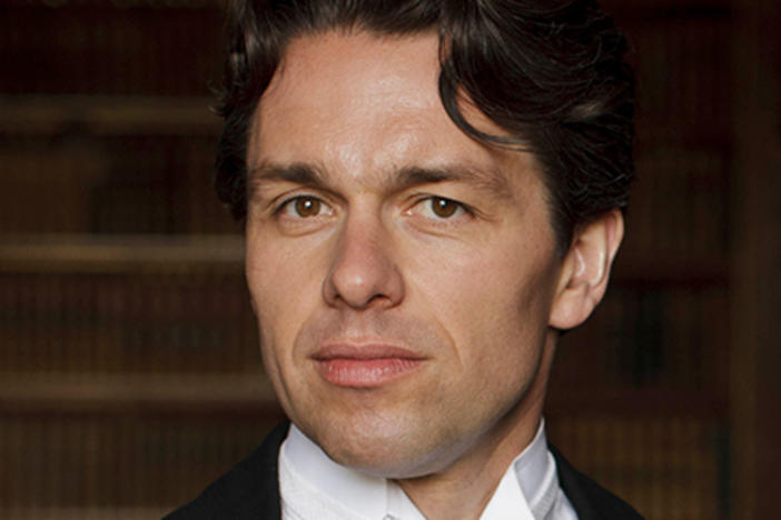 Image courtesy Nick Briggs/Carnival Film & Television Limited 2013 for MASTERPIECE