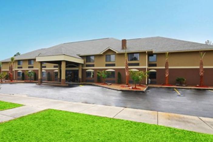 Choice Hotels International contains more than 6,200 franchised hotels around the world.