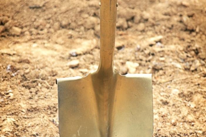 The Golden Shovel Award Goes to Those States Excelling in Economic Development