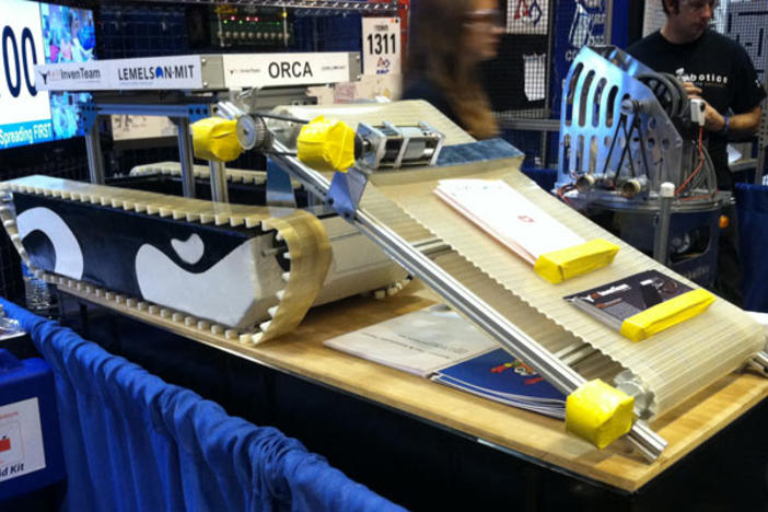 ORCA, the Oil Recovery and Capture Robot, built by the Kell Robotics Team.  (Photo: Popular Mechanics, Hearst Communications)