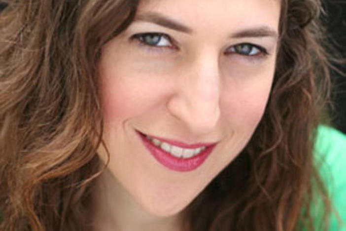 Mayim Bialik portrays Amy Farrah Fowler on the show "The Big Bang Theory".  (Photo: Denise Herrick Borchert, mayimbialik.net)