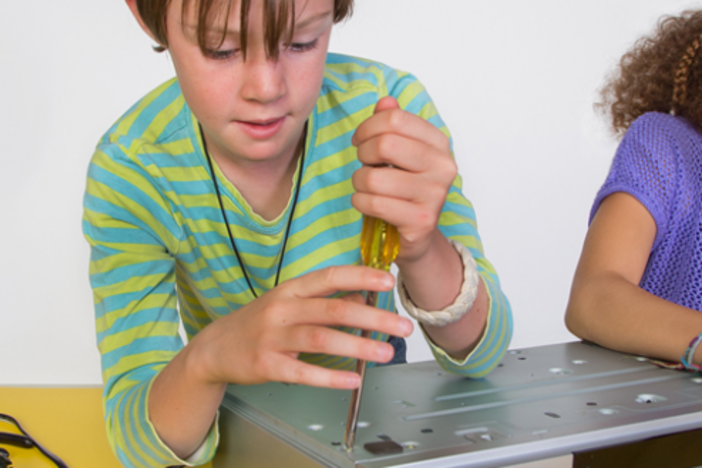 Introduce girls to their career options in engineering on girl day. Images courtesy discovere.org.