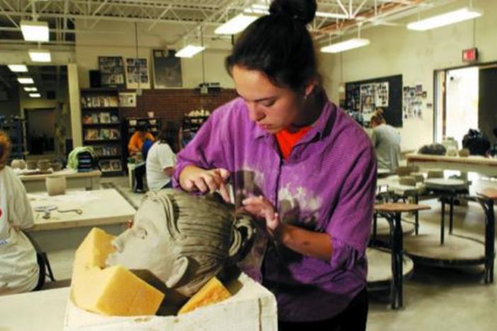 Studio Arts is One of the Majors Not Expected to See Job or Salary Growth