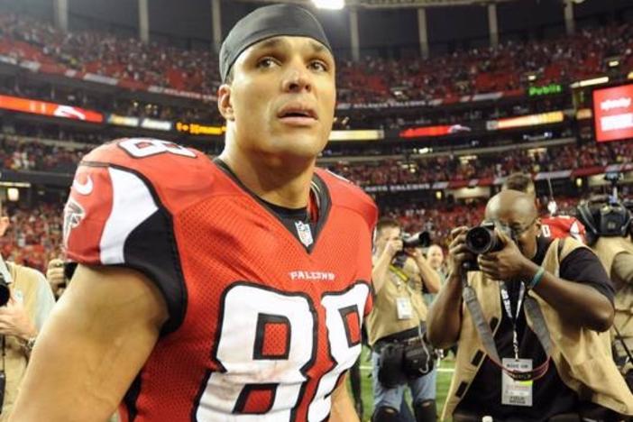 Tony Gonzalez of the Atlanta Falcons