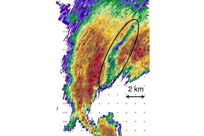 An interesting feature is detected in the tornado radar signature: an area of light rain, with small raindrops. Photo: CSWR.