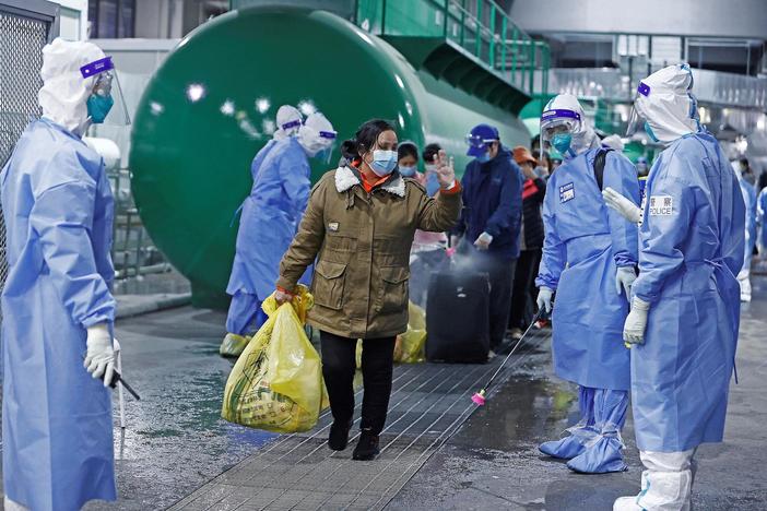 Frustration and anger among Shanghai residents as China doubles down on zero-COVID policy