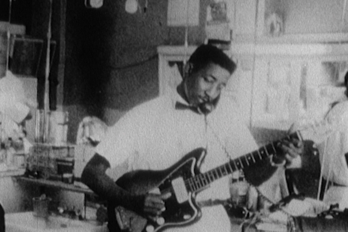 The call of blues music and its origins taking off beyond the Mississippi Delta.
