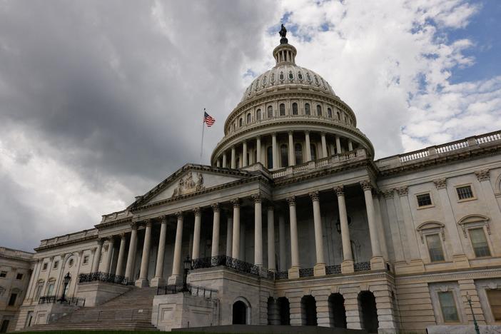 News Wrap: GOP hardliner blasts McCarthy’s plan to avoid government shutdown