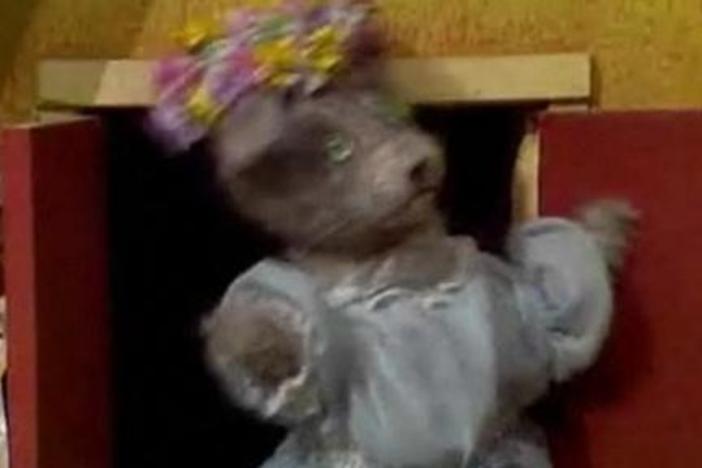 Lady Elaine Fairchilde has planned a big birthday parade for Ana Platypus's birthday.