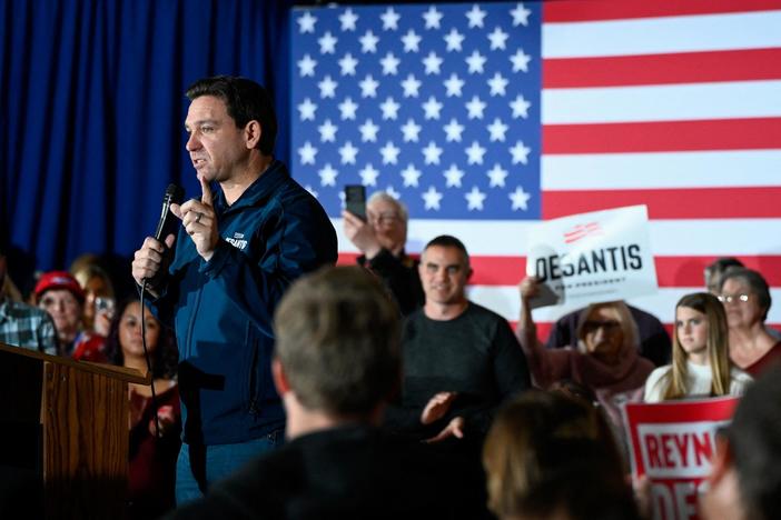 How Republican hopefuls are campaigning in Iowa with 6 weeks until caucuses