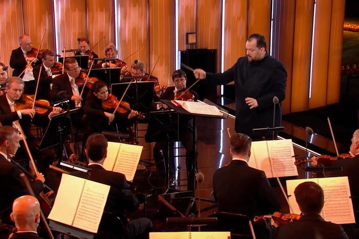The Vienna Philharmonic Orchestra performs Johann Strauss Jr.'s "Viennese Spirit" waltz.