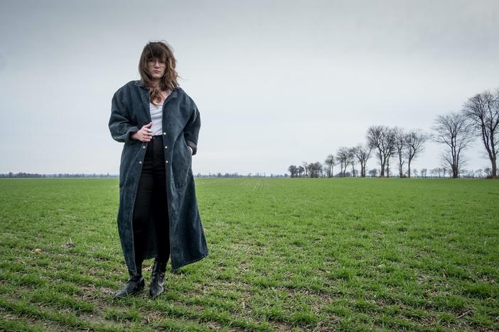This Kentucky singer-songwriter seeks to bridge the urban-rural divide