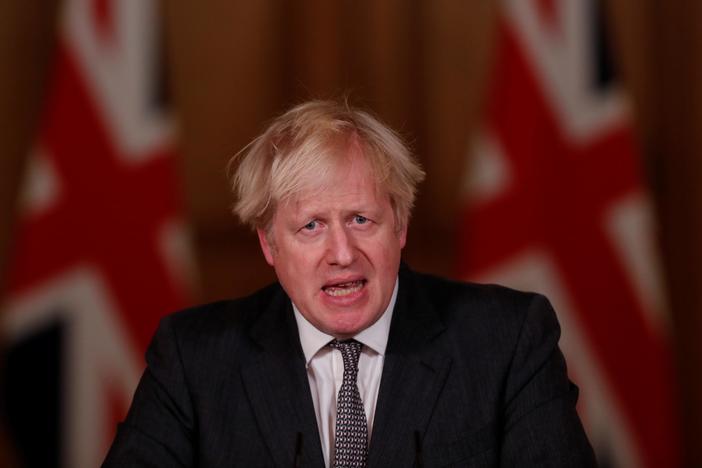 News Wrap: UK imposes new lockdown amid coronavirus surge