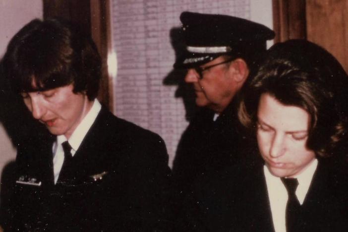 Lynn describes her path to becoming a commercial pilot in the 1970s.