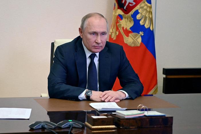 As Russia assaults Ukraine, the government tightens its grip on information about the war