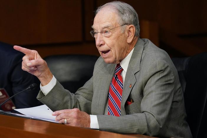 Grassley: Barrett has been 'very transparent' in answering questions