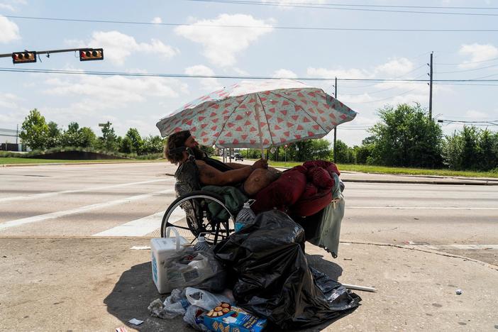 Who’s most likely to become unhoused in California? New study provides insights